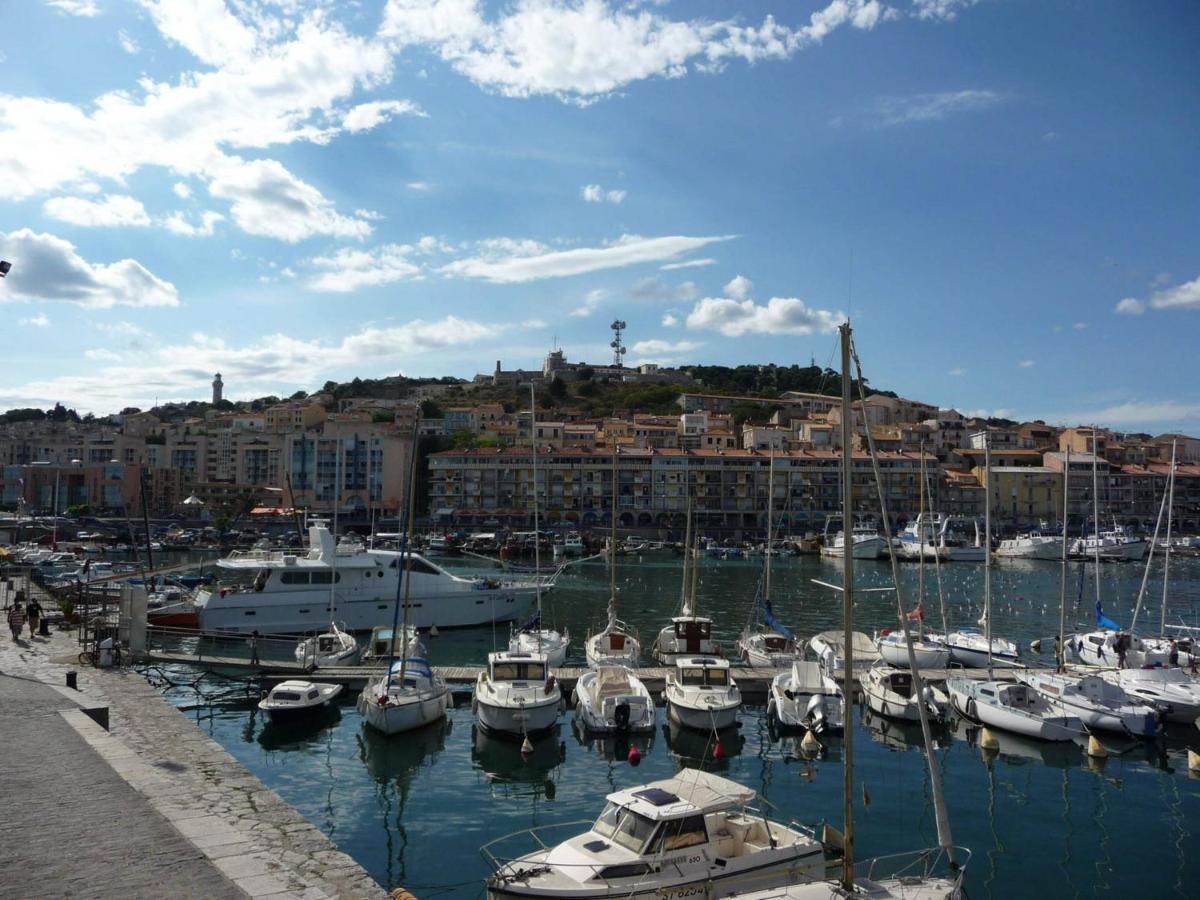 Appartement Studio Sète, 1 pièce, 4 personnes - FR-1-472A-148 *